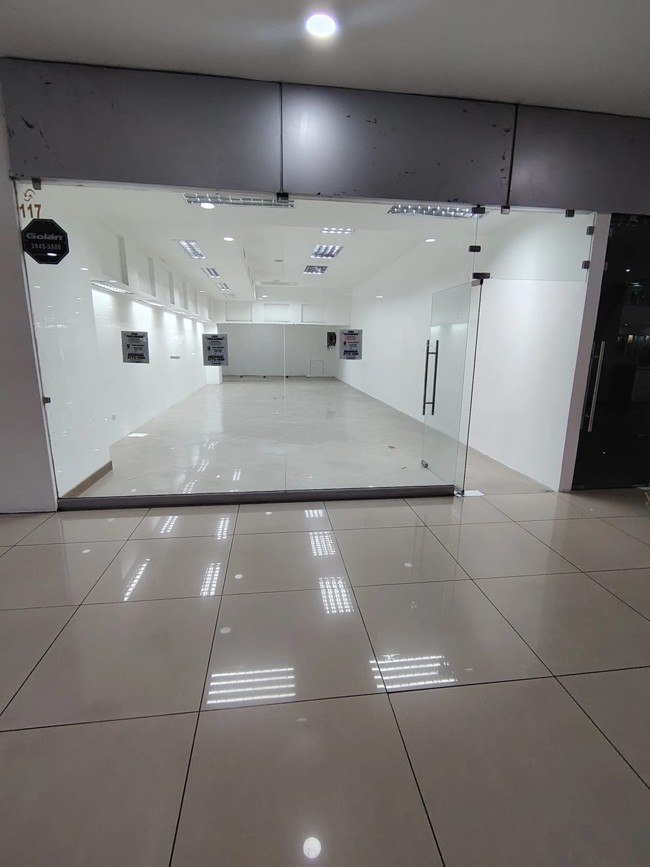 Local en Alquiler de 80 m² en Galerías Prima, Calzada Roosvelt — foto 1 de 5