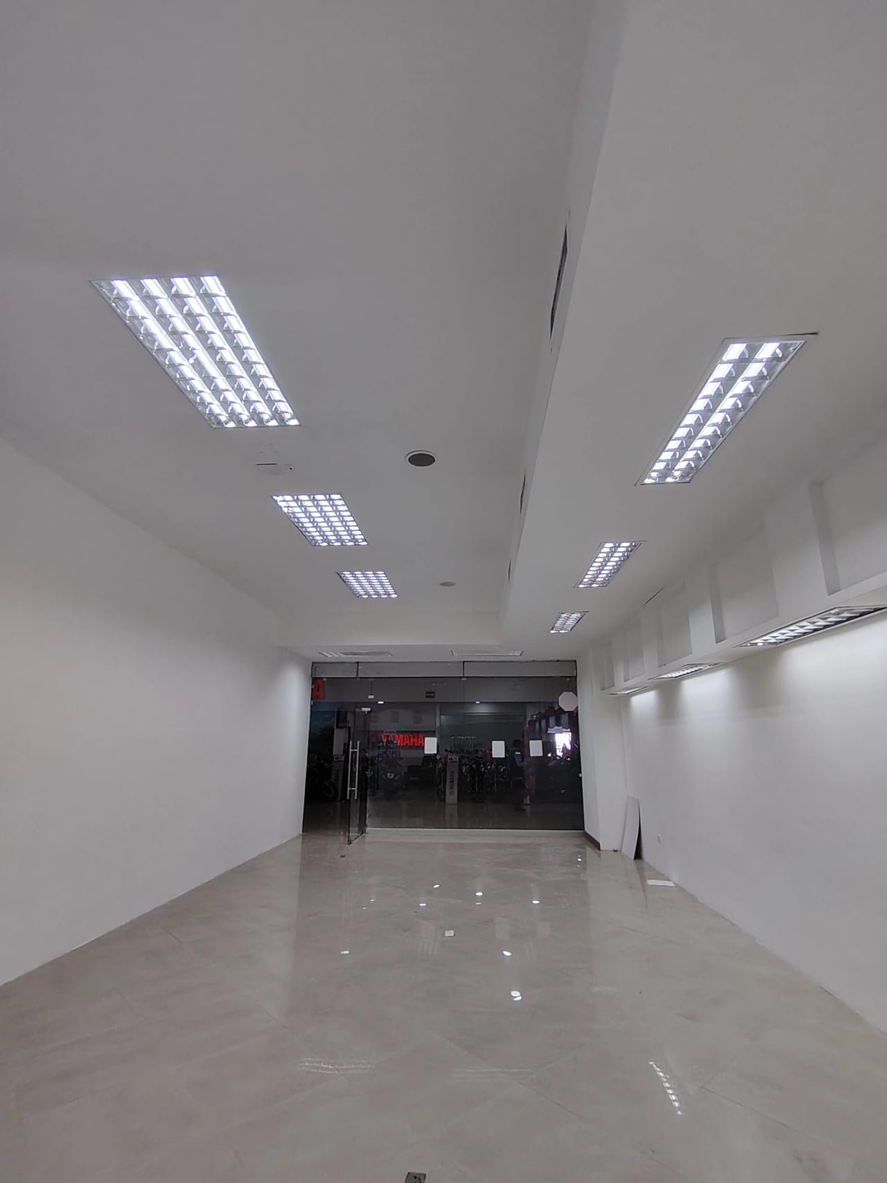 Local en Alquiler de 80 m² en Galerías Prima, Calzada Roosvelt — foto 4 de 5